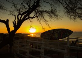 Lais Puzzle - Sonnenuntergang und Surfbrett in Lobitos, Peru - 100, 200, 500 & 1.000 Teile