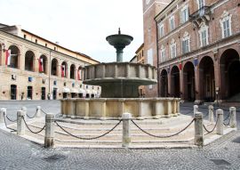 Lais Puzzle - Fabriano, Marken, Italien - 100, 200, 500 & 1.000 Teile