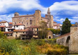 Lais Puzzle - Beeindruckendes mittelalterliches Kloster und Schloss von Bormida in der Region Asti im Piemont, Italien - 100, 200, 500 & 1.000 Teile