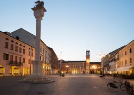 Lais Puzzle - Rovigo - Piazza Vittorio Emanuele am Abend - 100, 200, 500 & 1.000 Teile