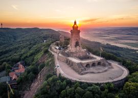 Lais Puzzle - Blick auf das Kyffhäuser-Denkmal in Thüringen, Deutschland - 100, 200, 500 & 1.000 Teile
