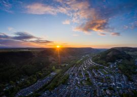 Lais Puzzle - schöne Luftaufnahme der Landschaft bei Sonnenuntergang (Südwales Abertillery) - 100, 200, 500 & 1.000 Teile