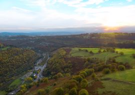 Lais Puzzle - Schöne Luftaufnahme der Täler in Südwales, Blaenau Gwent, Abertillery - 100, 200, 500 & 1.000 Teile