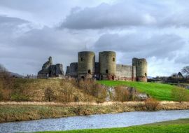 Lais Puzzle - Schloss Rhuddlan von der anderen Seite des Flusses Clwyd, Denbighshire, Wales - 500 & 1.000 Teile