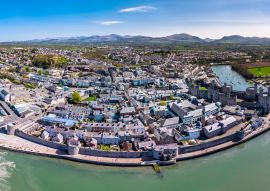 Lais Puzzle - Skyline von Caernafon, Gwynedd in Wales - Vereinigtes Königreich - 100, 200, 500 & 1.000 Teile