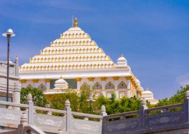 Lais Puzzle - Blick auf das schöne indische Gebäude, Puttaparthi, Andhra Pradesh, Indien - 100, 200, 500 & 1.000 Teile