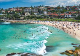 Lais Puzzle - Panoramablick auf den überfüllten Bronte Beach, Sydney Australien - 100, 200, 500 & 1.000 Teile