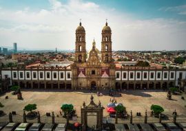 Lais Puzzle - Basilika im Zentrum von Zapopan in Jalisco, Mexiko - 100, 200, 500 & 1.000 Teile