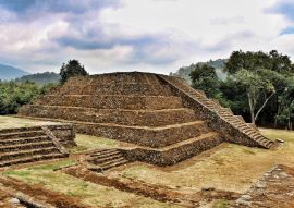 Lais Puzzle - Alte Ruinen gegen bewölkten Himmel, Mexiko - 100, 200, 500 & 1.000 Teile