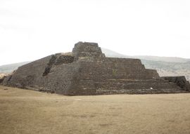 Lais Puzzle - Reliquienpyramide in der Zone des Platzes der Kolibris Mexiko alte architektonische Konstruktionen aus dem Jahr 1325, die von den Vorfahren für religiöse Zeremonien genutzt wurden - 100, 200, 500 & 1.000 Teile