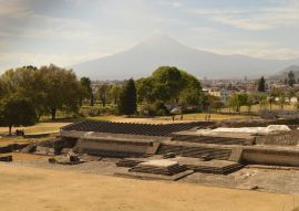 Lais Puzzle - Die Stadt Heroica Puebla de Zaragoza am Fuße des Vulkans Popocatepetl, Mexiko - 100, 200, 500 & 1.000 Teile