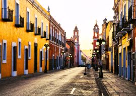 Lais Puzzle - Morgenstraßen in der Kolonialstadt Puebla, Mexiko - 100, 200, 500 & 1.000 Teile