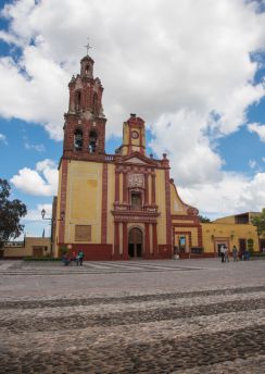 Lais Puzzle - Kathedrale der Pfarrei San Pedro und San Pablo, Cadereyta de Montes, Queretaro, Mexiko Armas-Platz - 100, 200, 500 & 1.000 Teile