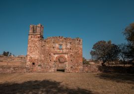 Lais Puzzle - Alte Kirche im Helm eines Bauernhofs in Amealco, Queretaro, Mexiko bereits in Ruinen und mit dem Abendlicht - 100, 200, 500 & 1.000 Teile