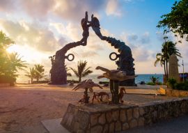 Lais Puzzle - Parque Fundadores bei Sonnenaufgang an der Playa del Carmen in Mexiko - 100, 200, 500 & 1.000 Teile