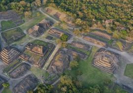 Lais Puzzle - Pyramiden El Tajín, eine alte Stadt in Veracruz Mexiko ist eine schöne archäologische Stätte der UNESCO. Religiöse Tempel, Pyramiden und die Stadt diente dem Stamm der Totonacas - 500 & 1.000 Teile
