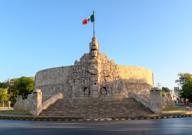 Lais Puzzle - Das Monument des Vaterlandes in Merida, Yucatan, Mexiko bei Sonnenaufgang - 100, 200, 500 & 1.000 Teile