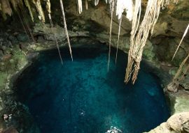Lais Puzzle - Draufsicht auf eine unterirdische Flusshöhle, bekannt als "Cenote", in Cuzama, Yucatan, Mexiko - 100, 200, 500 & 1.000 Teile