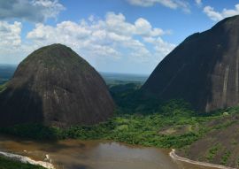 Lais Puzzle - Die erstaunlichen Berge von Mavicure. Guainía, Kolumbien - 100, 200, 500 & 1.000 Teile