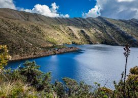 Lais Puzzle - Schöne Landschaft in den kolumbianischen Anden mit Paramo-Vegetation im Departement Cundinamarca - 100, 200, 500 & 1.000 Teile