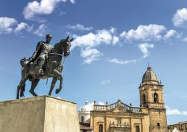 Lais Puzzle - Die Hauptstadt von Boyacá, Eskulptur von Simón Bolivar, dem Befreier, Kolumbien - 100, 200, 500 & 1.000 Teile