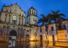 Lais Puzzle - Popayan, auch die schöne Stadt Popayan, nach Sonnenuntergang, Cauca, Kolumbien - 100, 200, 500 & 1.000 Teile