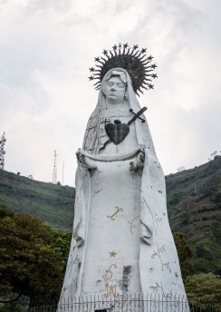 Lais Puzzle - Jungfrau Maria vom Hügel in Yopal Casanare Kolumbien - 100, 200, 500 & 1.000 Teile