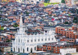 Lais Puzzle - Panoramablick auf die Stadt Manizales, ihre Häuser und ihre Kirche, in Caldas, Kolumbien - 100, 200, 500 & 1.000 Teile