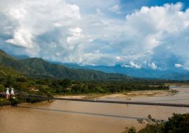 Lais Puzzle - Puente De Occidente Brücke über den Cauca-Fluss gegen bewölkten Himmel, Kolumbien - 100, 200, 500 & 1.000 Teile