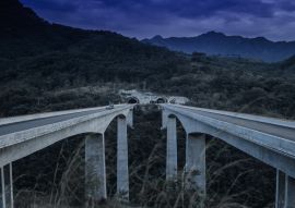 Lais Puzzle - Mulatos Tunel und Viadukt des Flusses Cauca. Antioquia, Kolumbien - 100, 200, 500 & 1.000 Teile