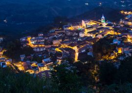 Lais Puzzle - Zaruma bei Nacht, Ecuador - 100, 200, 500 & 1.000 Teile