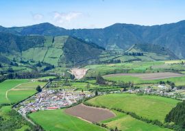 Lais Puzzle - Talblick an Vulkan, Ecuador - 100, 200, 500 & 1.000 Teile