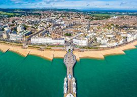 Lais Puzzle - Luftaufnahme von Eastbourne im Sommer, England - 100, 200, 500 & 1.000 Teile