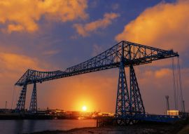 Lais Puzzle - Transporter Bridge in der Abenddämmerung in Middlesbrough, Nordostengland - 100, 200, 500 & 1.000 Teile