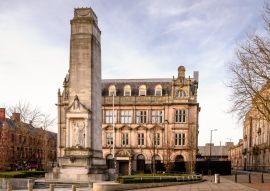 Lais Puzzle - Gedenkstein im Stadtzentrum von Preston in der Grafschaft Lancashire im Nordwesten Englands - 100, 200, 500 & 1.000 Teile