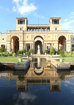 Lais Puzzle - Ansicht des Orangerieschlosses in Potsdam, Deutschland - 100, 200, 500 & 1.000 Teile