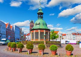 Lais Puzzle - Blick auf den Schwer-Marktplatz in der Altstadt von Wismar, Deutschland. - 100, 200, 500 & 1.000 Teile