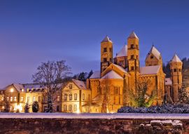 Lais Puzzle - Ansicht der Abteikirche Maria Laach, Rheinland-Pfalz, Deutschland. - 100, 200, 500 & 1.000 Teile