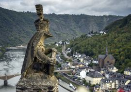 Lais Puzzle - Blick auf die Statue der Burg Cochem, Bundesland Rheinland-Pfalz, Deutschland. - 100, 200, 500 & 1.000 Teile