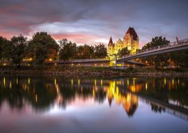 Lais Puzzle - Ansicht des Neuen Schlosses, Ingolstadt, Bayern, Deutschland - 100, 200, 500 & 1.000 Teile