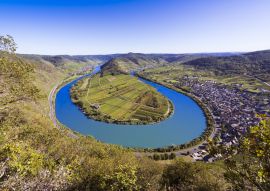Lais Puzzle - Blick auf die Moselschleife in der Nähe der Ortschaft Bremm, Landkreis Cochem-Zell, Mosel, Rheinland-Pfalz, Deutschland. - 100, 200, 500 & 1.000 Teile