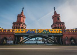 Lais Puzzle - Blick auf die Oberbaumbrücke, die deutsche Oberbaumbrücke und die Spree in Berlin, Deutschland - 100, 200, 500 & 1.000 Teile