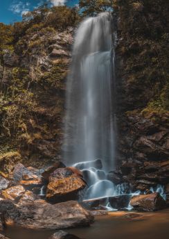 Lais Puzzle - Der Wasserfall in Ponta Grossa, Paraná, Brasilien - 100, 200, 500 & 1.000 Teile