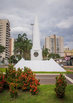 Lais Puzzle - Städtisches Denkmal - Obelisco - Campo Grande Mato Grosso do Sul, Brasilien - 100, 200, 500 & 1.000 Teile
