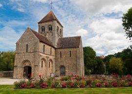 Lais Puzzle - Romanische Kirche in Domfront, Normandie, Frankreich - 100, 200, 500 & 1.000 Teile