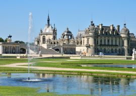 Lais Puzzle - Picardie, das malerische Schloss von Chantilly in Oise, Frankreich - 100, 200, 500 & 1.000 Teile