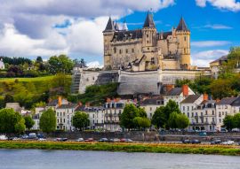 Lais Puzzle - Große mittelalterliche Schlösser im Loire-Tal - das schöne Saumur. Frankreich - 100, 200, 500 & 1.000 Teile