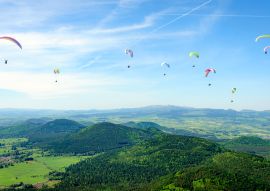 Lais Puzzle - Gleitschirmfliegen auf dem Gipfel des Puy-de-Dôme, Frankreich - 100, 200, 500 & 1.000 Teile