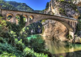 Lais Puzzle - Die Brücke von Saint-Chely du Tarn - Lozere, Frankreich - 100, 200, 500 & 1.000 Teile