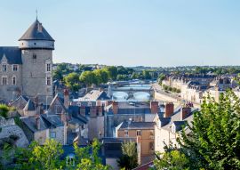 Lais Puzzle - Ufer des Flusses Mayenne, Stadt Laval, Mayenne, Pays de Loire, Frankreich - 100, 200, 500 & 1.000 Teile